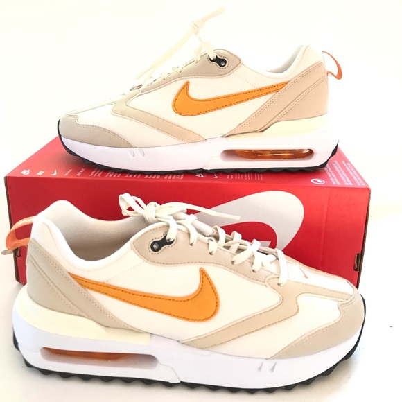 Nike Shoes - New Nike Women’s Air Max Dawn Shoes